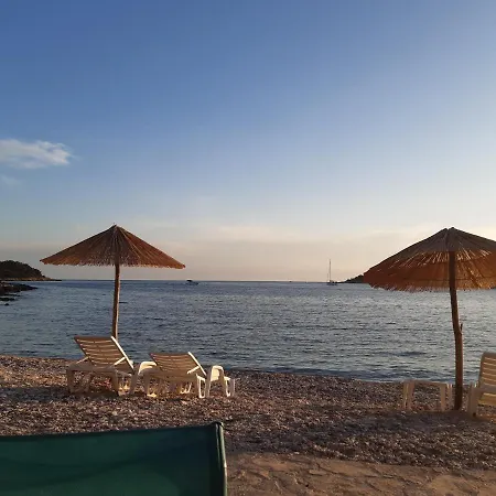 Pjescana Uvala App. Tea Apartment *