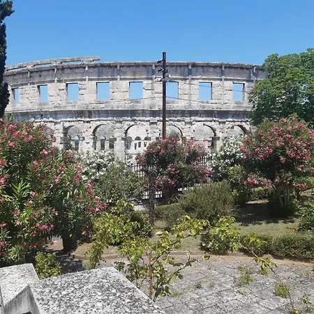 Pjescana Uvala App. Tea Apartment Pula