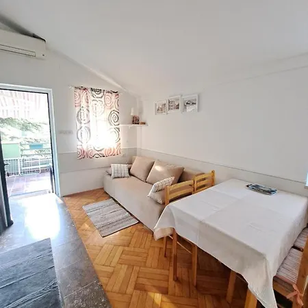 Pjescana Uvala App. Tea Apartment