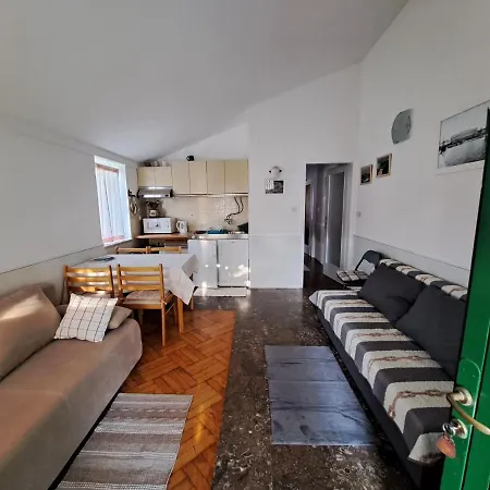 Apartment Pjescana Uvala App. Tea