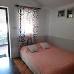 Pjescana Uvala App. Tea Πούλα